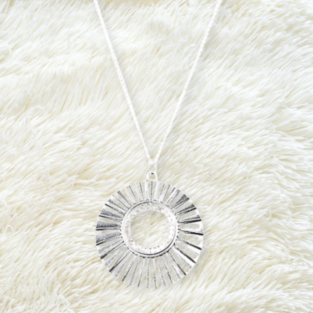 Necklace Silver ๐๐ฑ๐ฒ๐ฌ๐ต๐ ๐๐ฎ๐ท๐ฝ๐ฎ๐ป๐ฎ๐ญ ๐ฆ๐ฑ๐ฒ๐ฝ๐ฎ ๐๐ฎ๐ฌ๐ด๐ต๐ช๐ฌ๐ฎโข - Picture 3 of 6